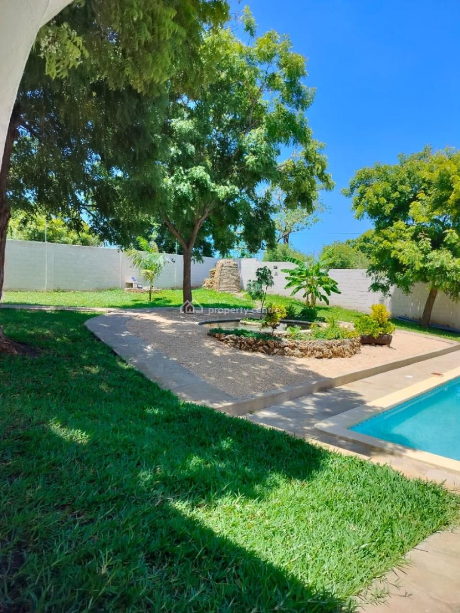 6 Bedrooms Villa with a Swimming Pool Sitting on a Quarter Acre Plot S, Diani Ukunda, Ukunda, Kwale, Townhouse for Sale