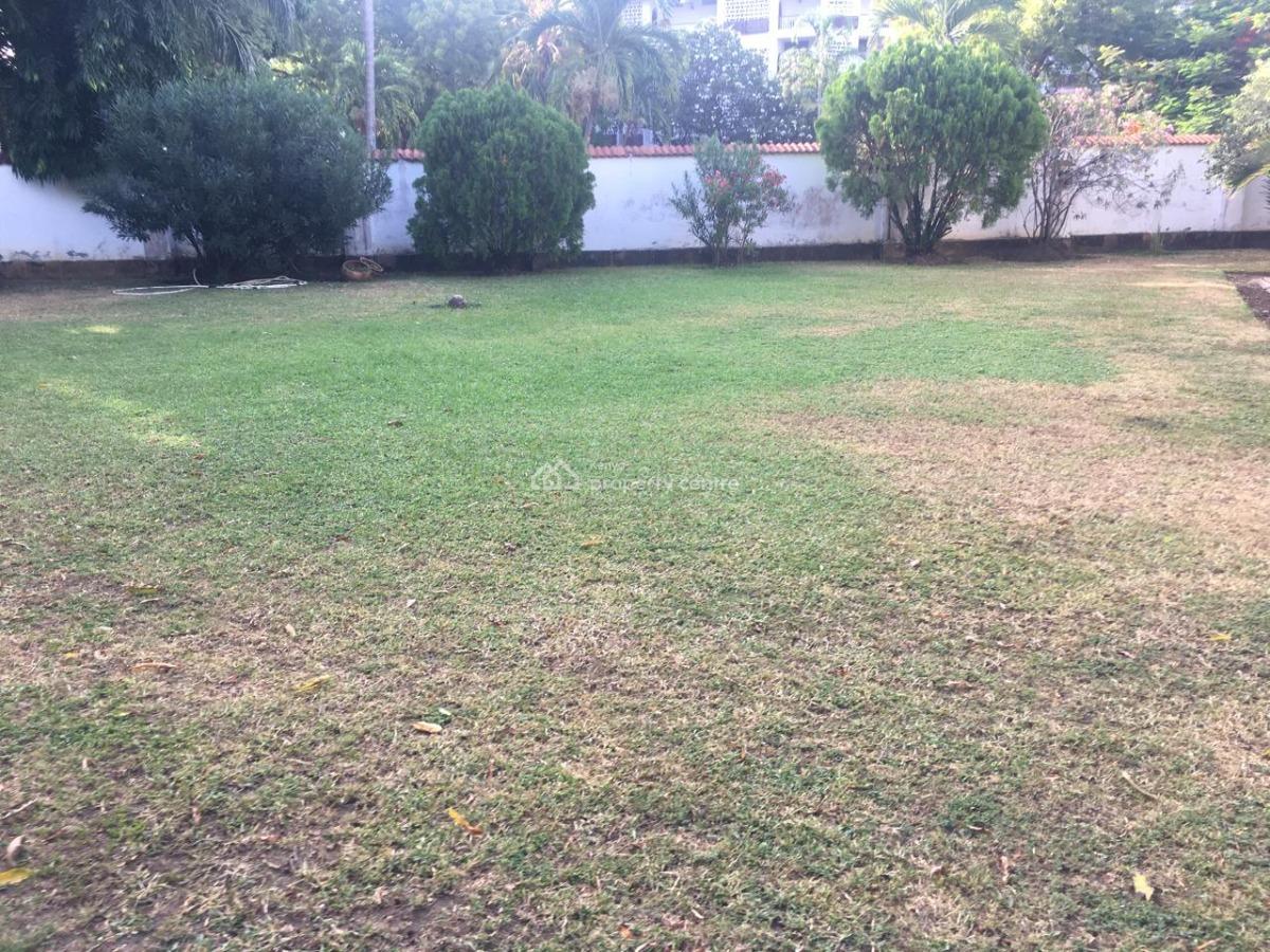 5 Bedrooms Villa Is Still Available  Second Row From The Nyali, Nyali Mombasa, Nyali, Mombasa, Townhouse for Sale