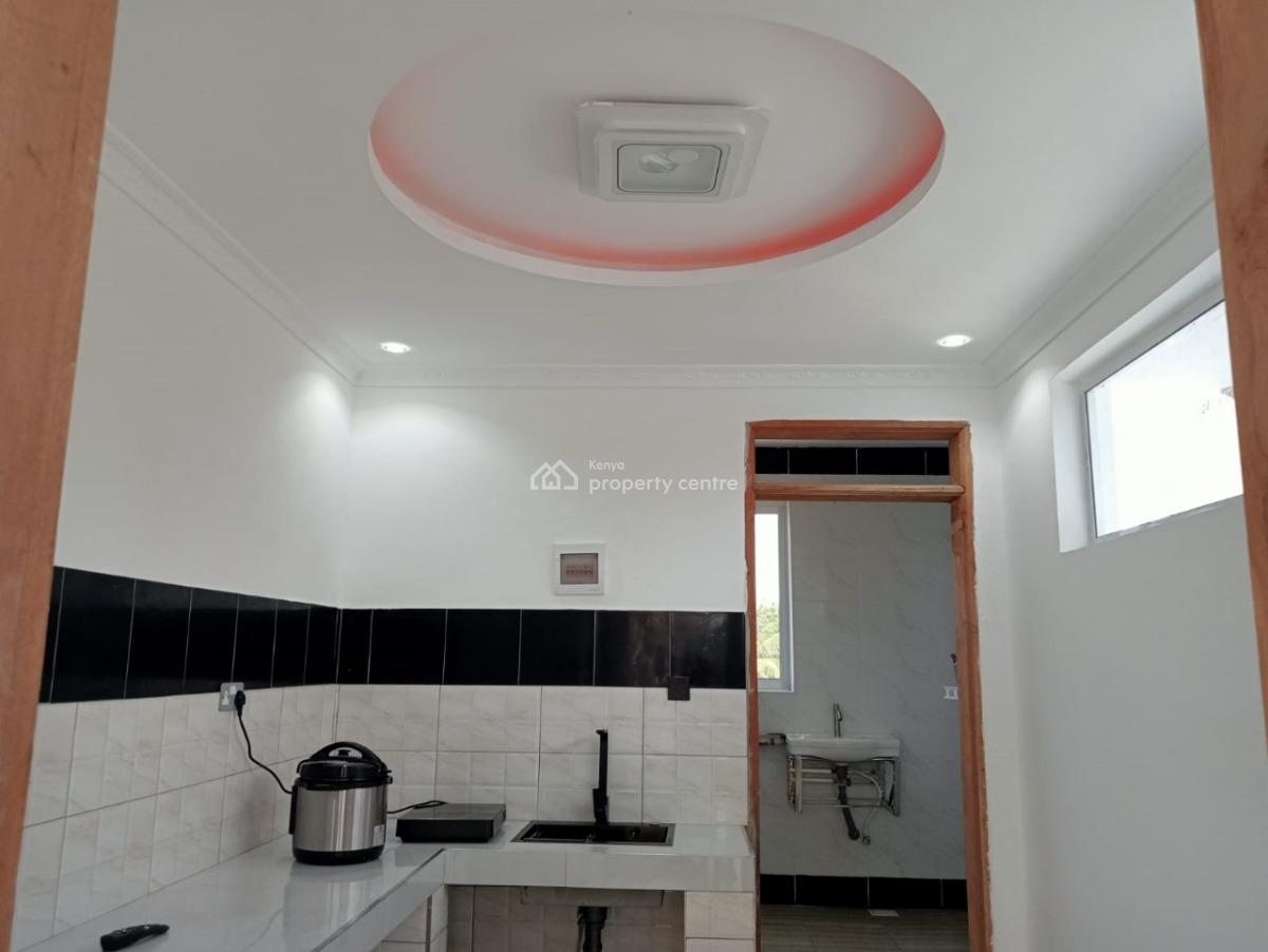 6 Bedroom Villa Located in a Master Planned Golf Resort in Diani, Keny, Kwale Ukunda, Ukunda, Kwale, Townhouse for Sale