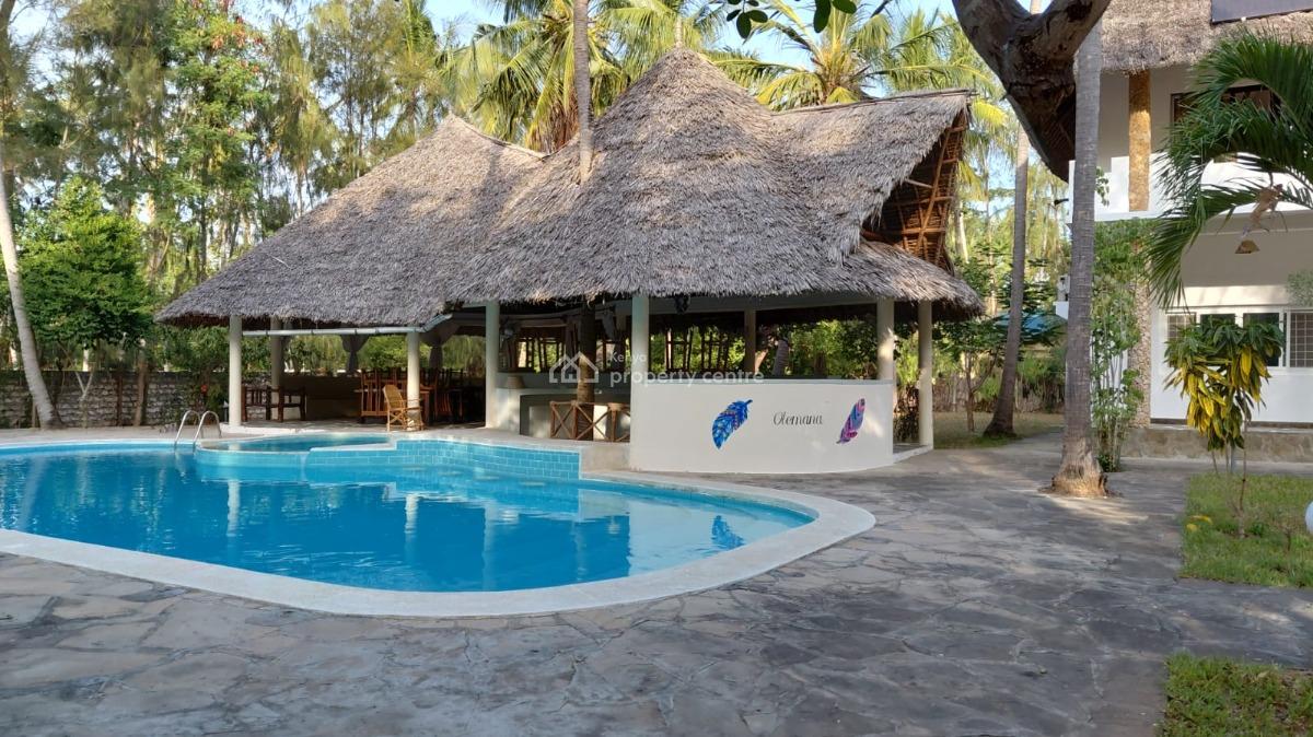 5 Bedroom in Garoda Watamu 1 Acre Plot and Large Swimming Pool Asking, Watamu, Watamu, Kilifi, Townhouse for Sale