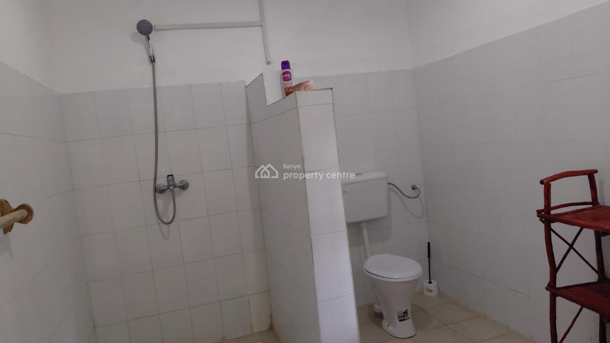 5 Bedroom in Garoda Watamu 1 Acre Plot and Large Swimming Pool Asking, Watamu, Watamu, Kilifi, Townhouse for Sale