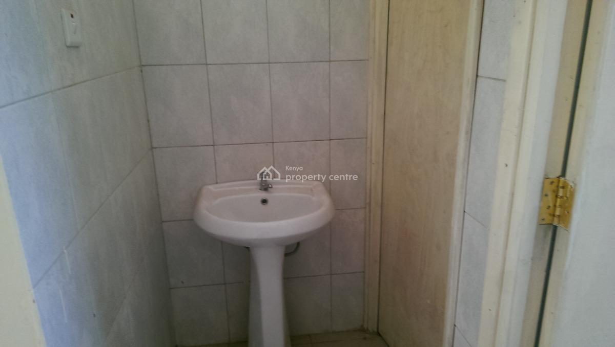 5,250 Sq Ft Warehouse in Babadogo, Baba Dogo Road, Baba Dogo, Nairobi, Warehouse for Rent