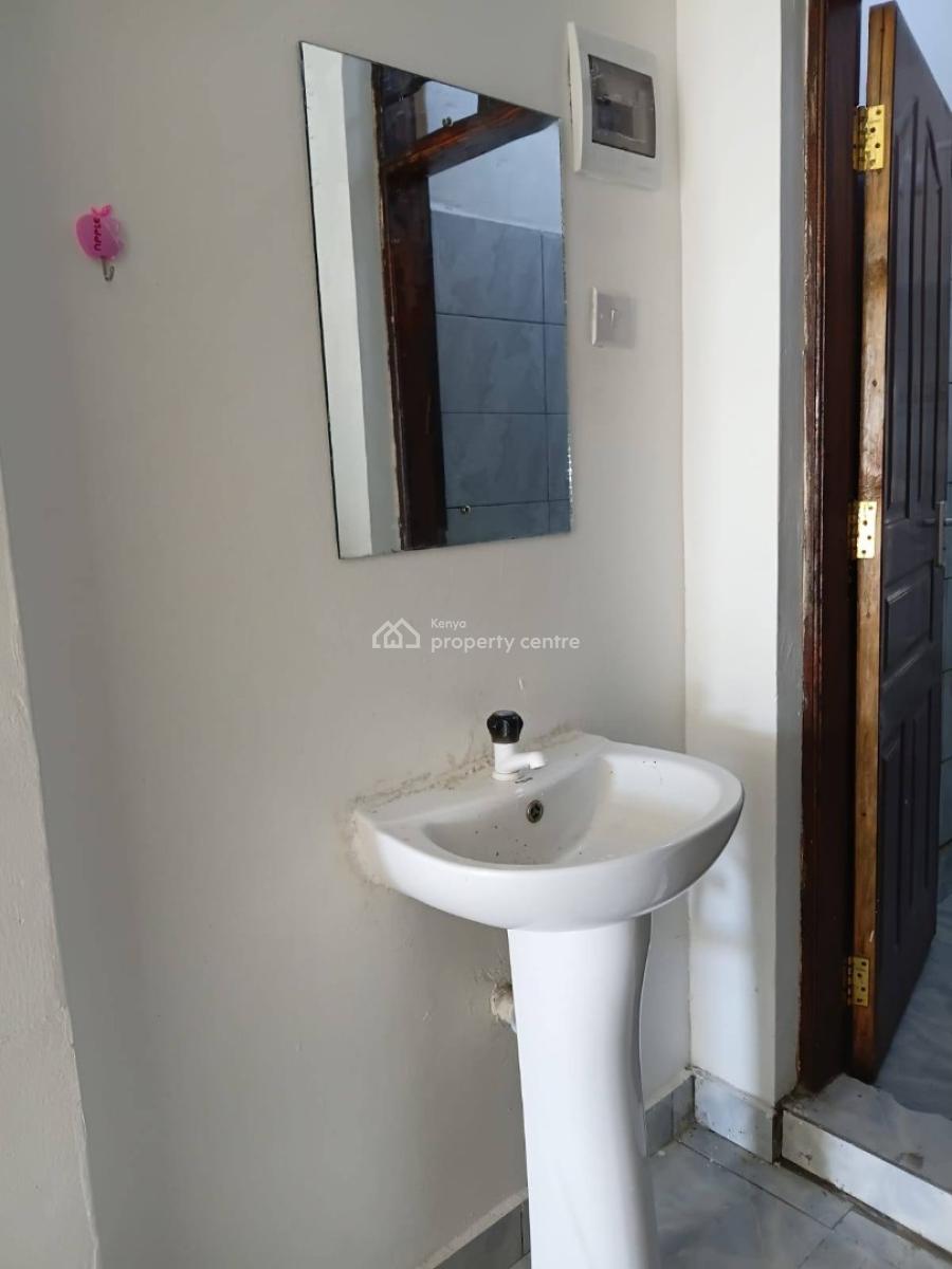 Clean 1 Bedroom Apartment with Parking, Bamburi, Bamburi, Mombasa, Apartment for Rent