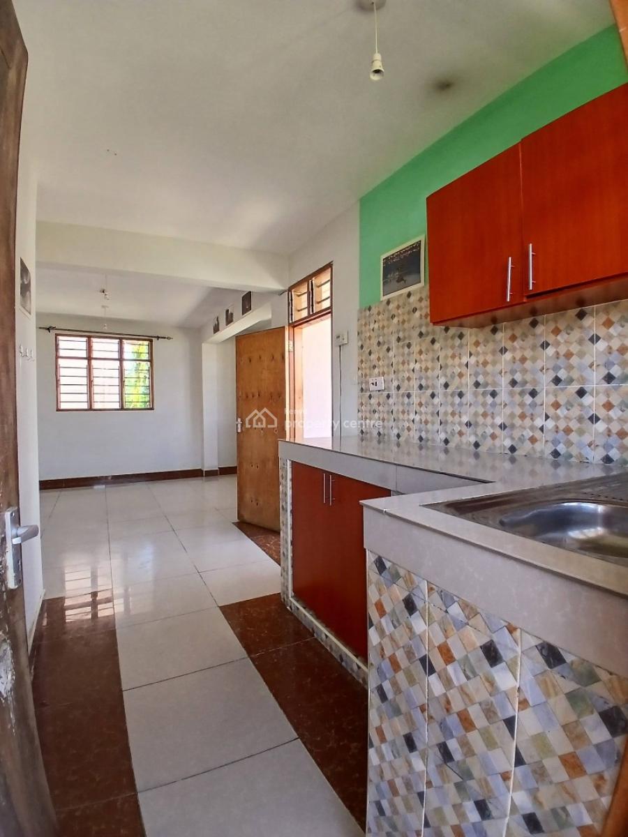 Modern Studio Apartment with Parking, Creek, Mtwapa, Kilifi, Bedsitter (single Room) for Rent