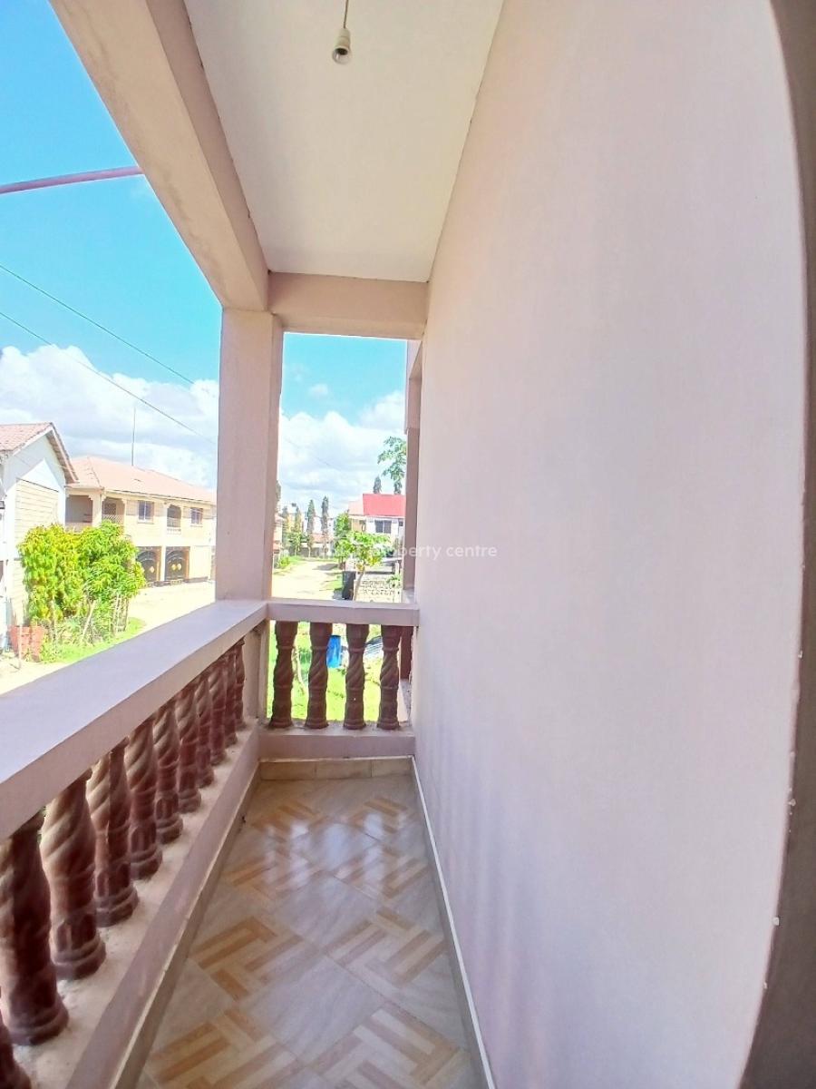 Modern Studio Apartment with Parking, Creek, Mtwapa, Kilifi, Bedsitter (single Room) for Rent