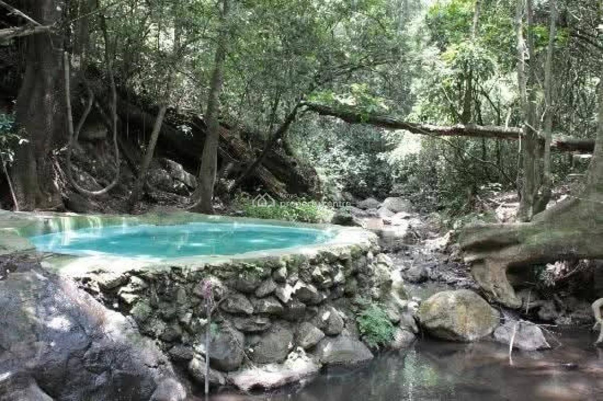 Prime Freehold Property in Naivasha, Mau Summit Rd, Naivasha East, Nakuru, Commercial Property for Sale