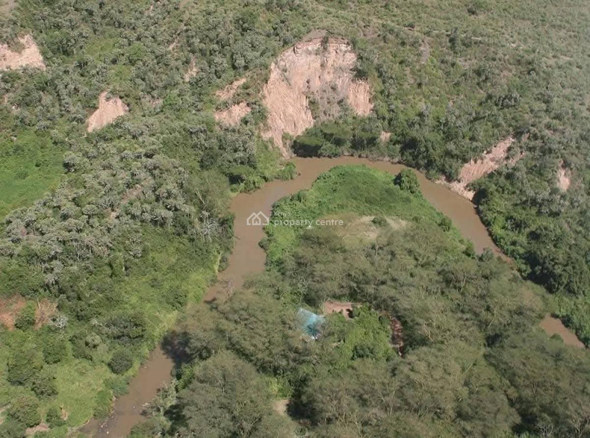 Prime Freehold Property in Naivasha, Mau Summit Rd, Naivasha East, Nakuru, Commercial Property for Sale