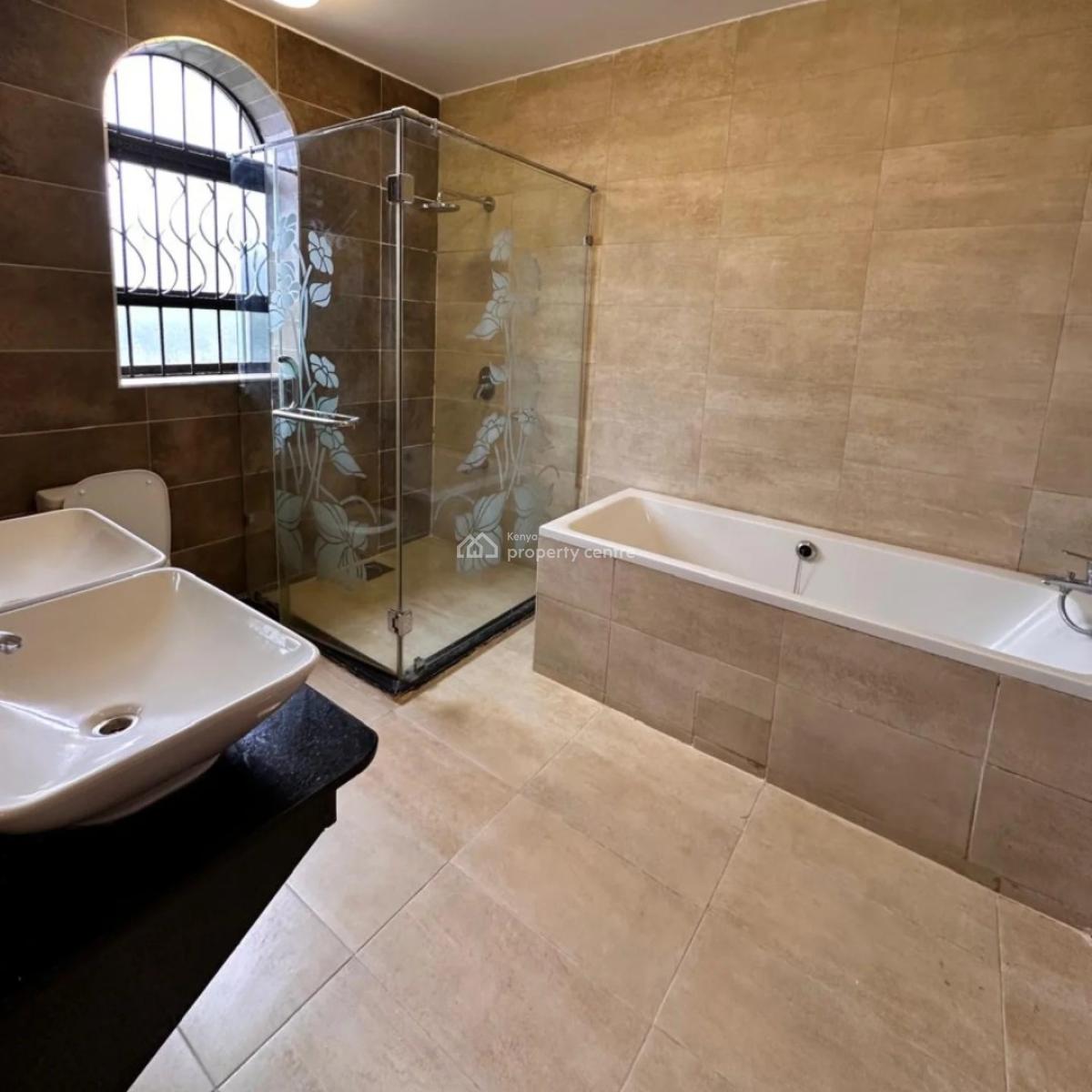 5 Bedroom Villa with a Private Swimming Pool, Runda, Westlands, Nairobi, House for Rent