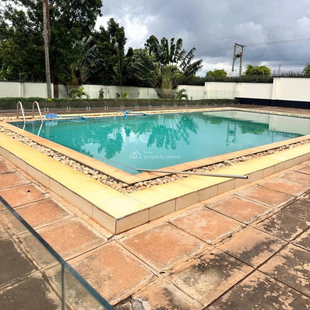 5 Bedroom Villa with a Private Swimming Pool, Runda, Westlands, Nairobi, House for Rent