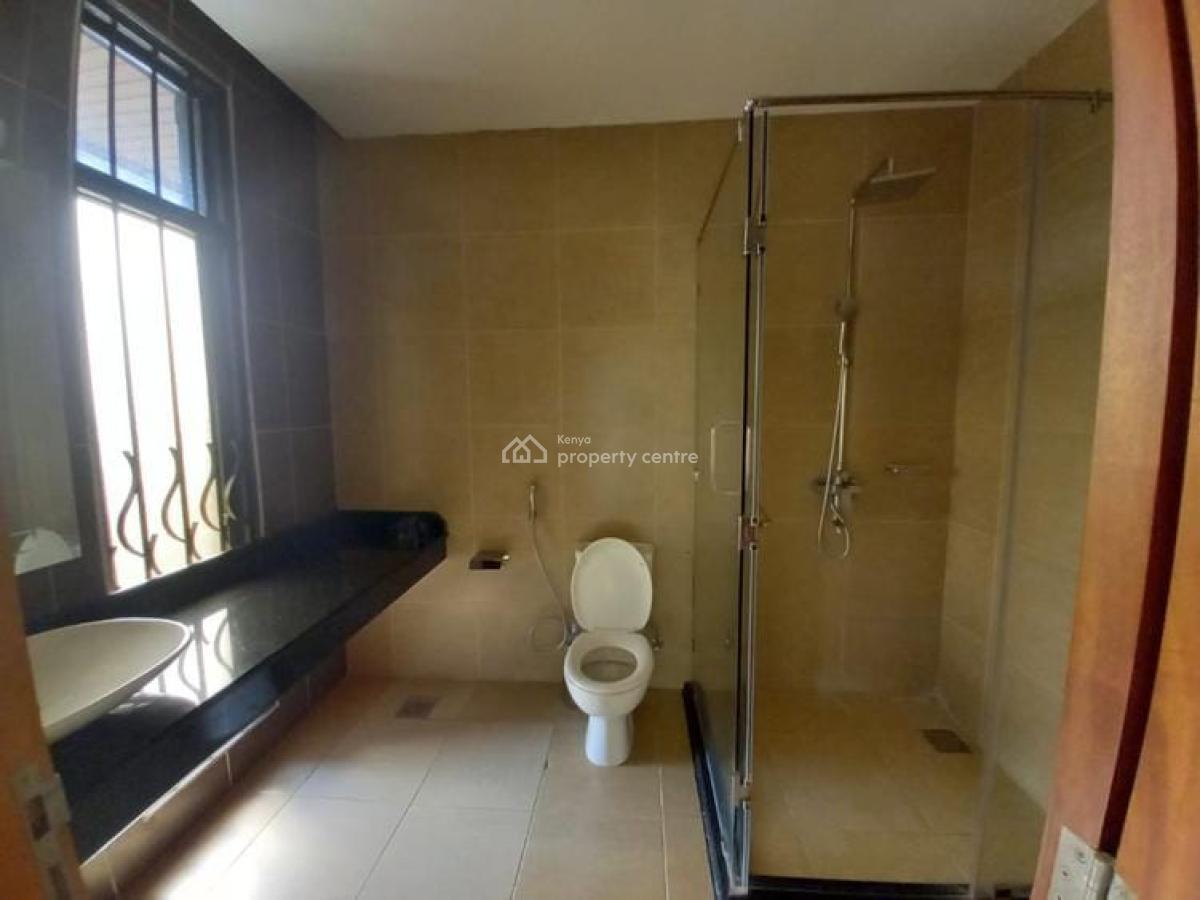 Luxury 5 Bedroom Townhouse in Gated Community with Club House, Runda, Westlands, Nairobi, House for Rent