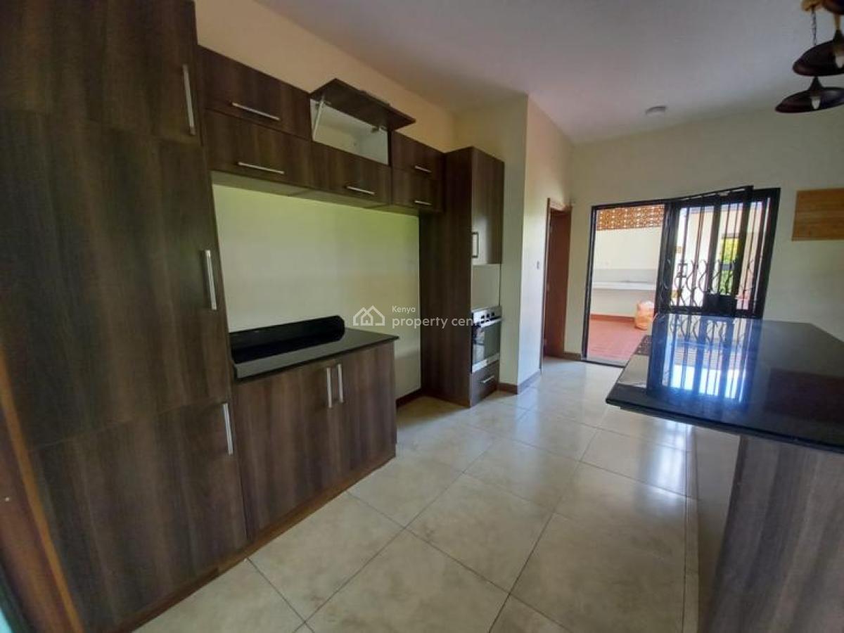 Luxury 5 Bedroom Townhouse in Gated Community with Club House, Runda, Westlands, Nairobi, House for Rent