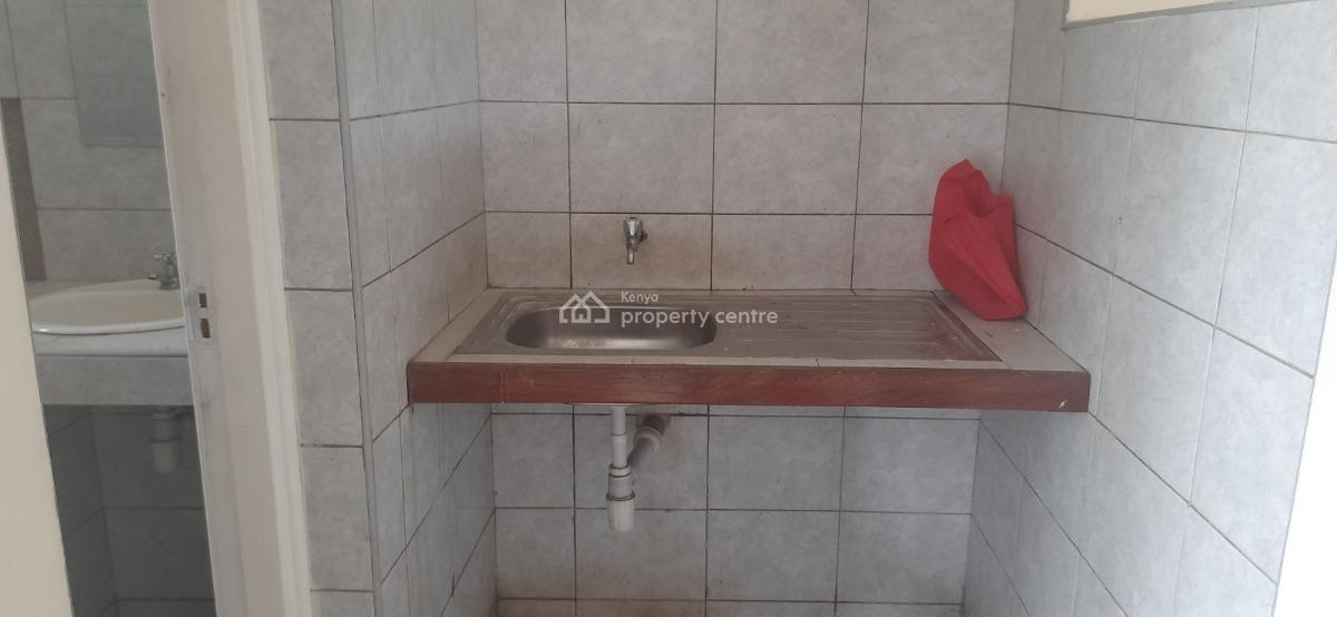 12,000 Sq Ft Warehouse in Babadogo, Baba Dogo Road, Baba Dogo, Nairobi, Warehouse for Rent