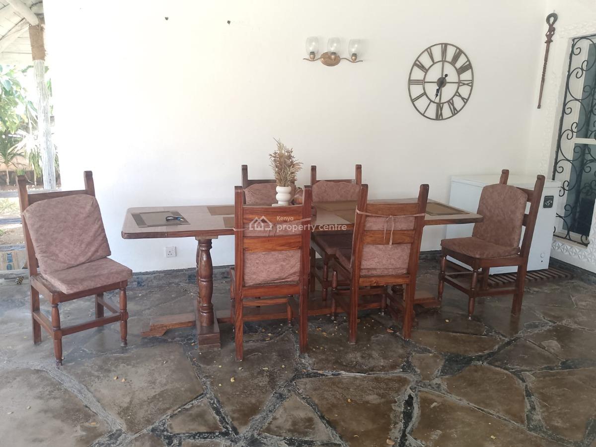 Elegant 3-bedroom Gated Living with Pool Access in Kibokoni, Kibokoni, Malindi Town, Kilifi, House for Rent