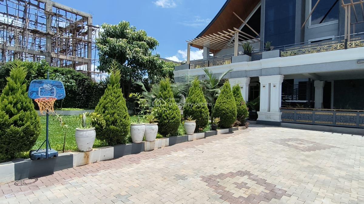 Luxurious 6 Bedroom Townhouse, Daykio Bustani Estate Road, Kiganjo, Kiambu, Townhouse for Sale