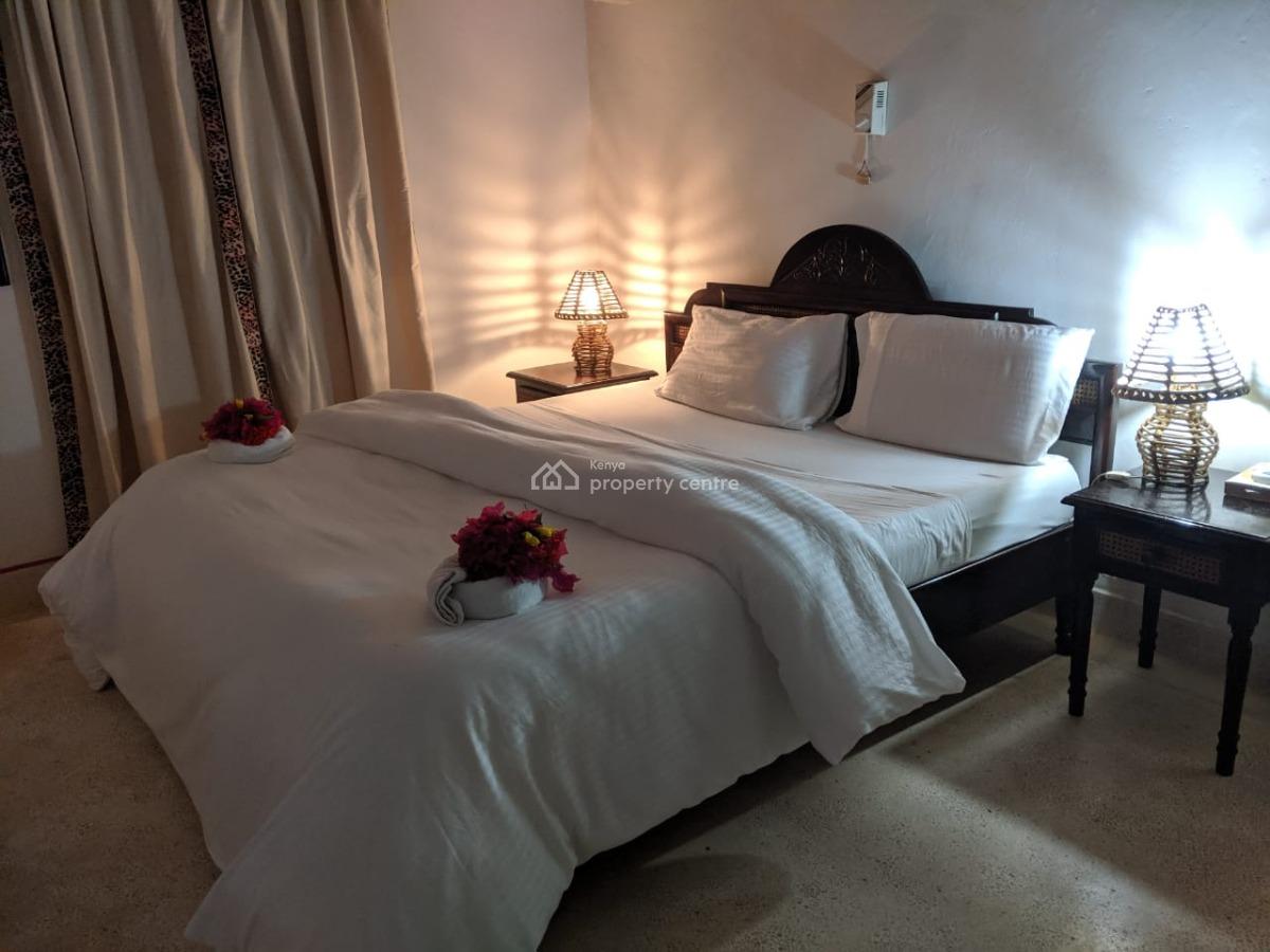 Exclusive Beachfront Furnished 2-bedroom Villa in Mambrui-mal, Mambrui, Malindi Town, Kilifi, House for Sale