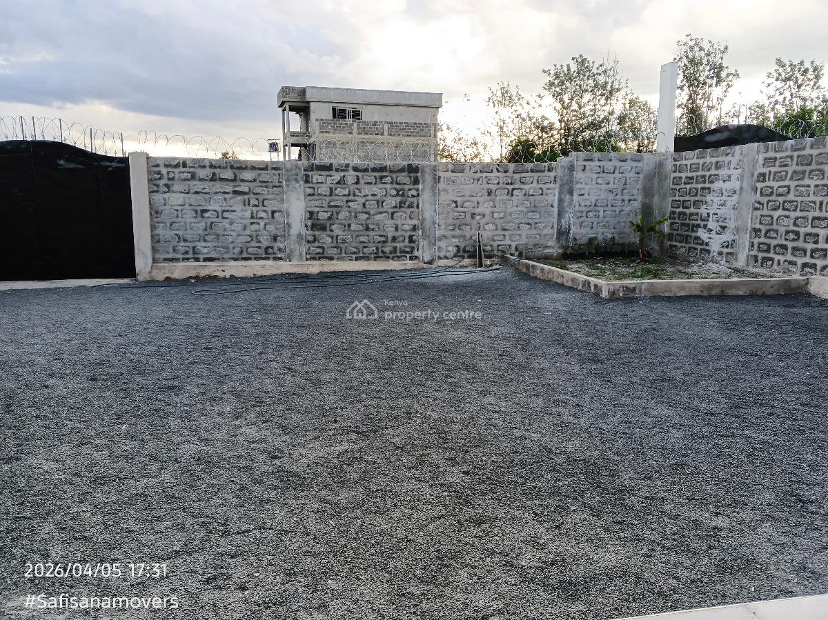 4 Bedroom Bungalow House Plus Dsq Kitengela 10.7m, Namanga Road, Kitengela, Kajiado, House for Sale