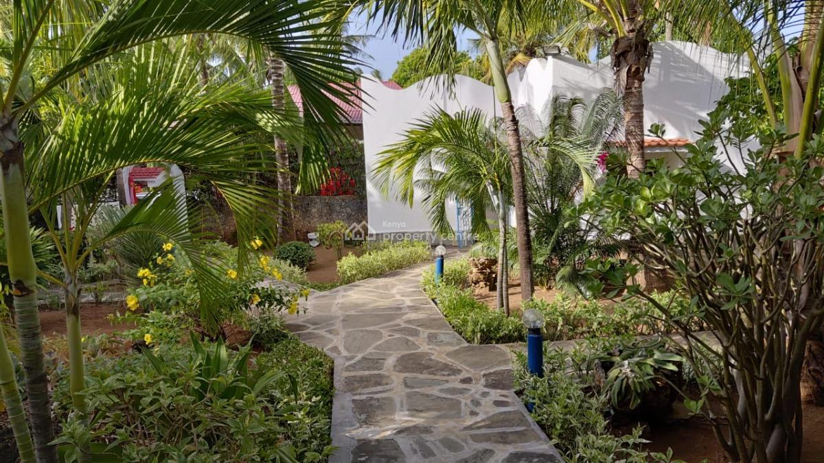Exclusive Fully Furnished 3-bedroom on 1/4 Acre Villa in Watamu, Watamu, Watamu, Kilifi, House for Sale