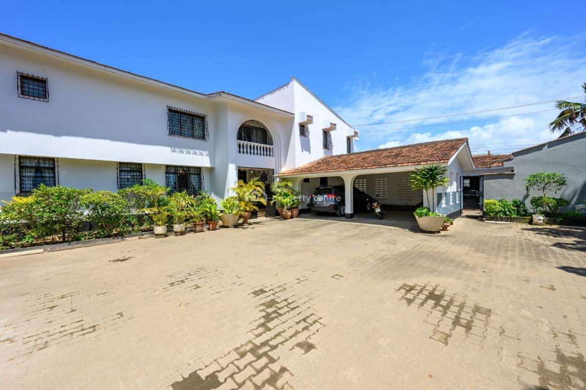 5 Bedrooms Maisonette in Nyali on a 0.11ha. Plot. Asking Price Is Kshs, Nyali, Nyali, Mombasa, Townhouse for Sale