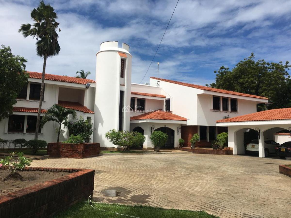 5 Bedrooms Villa Second Row From The Nyali 120m, Nyali Mombasa, Nyali, Mombasa, Townhouse for Sale