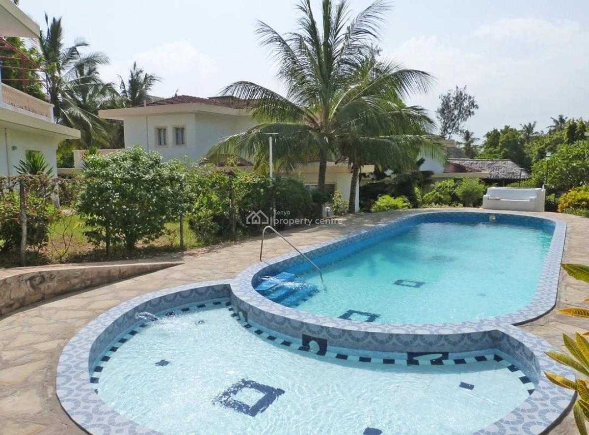4 Bedroom Sitting on 1/4 of an Acre Fully Furnished Asking Price 30m, Watamu Kilifi, Watamu, Kilifi, Townhouse for Sale