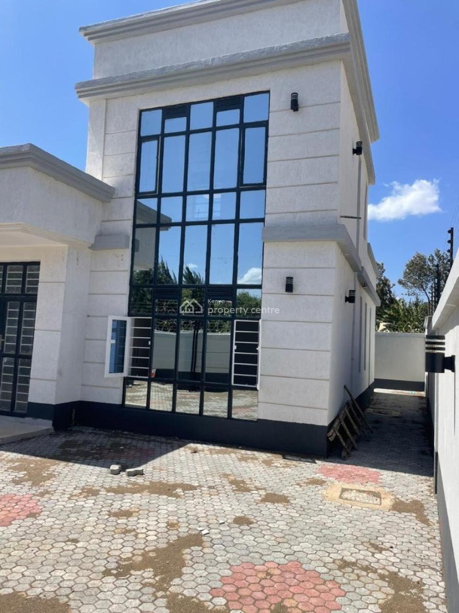 Exequitive 4 Bedroom House with Spacious Terrace, Thika Road, Ruiru, Kiambu, Townhouse for Sale