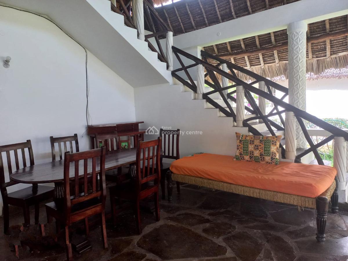 Stylish 3-bedroom Steps From The Beach in Mambrui, Mambrui, Malindi Town, Kilifi, House Short Let