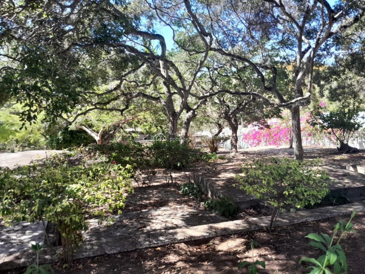 3acre Beach Plot Situated at Watamu Next to Turtlebay Beach Hotel Clea, Ilifi Watamun, Watamu, Kilifi, Townhouse for Sale