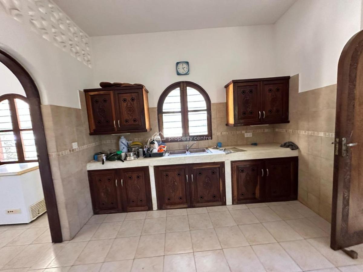 Ultra-luxury 5-bedroom Beachfront on 4 Acres in Watamu, Near Lonno, Watamu, Watamu, Kilifi, Detached Duplex for Sale