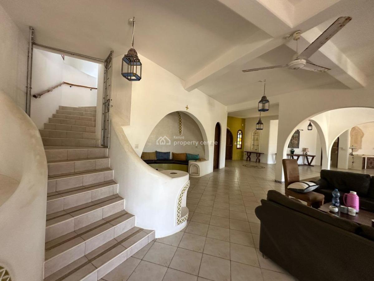 Ultra-luxury 5-bedroom Beachfront on 4 Acres in Watamu, Near Lonno, Watamu, Watamu, Kilifi, Detached Duplex for Sale