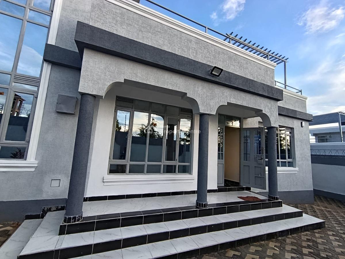 3 Bedrooms Maisonette + Rooftop Dsq, Ruiru Mungutha, Ruiri/rwarera, Meru, House for Sale