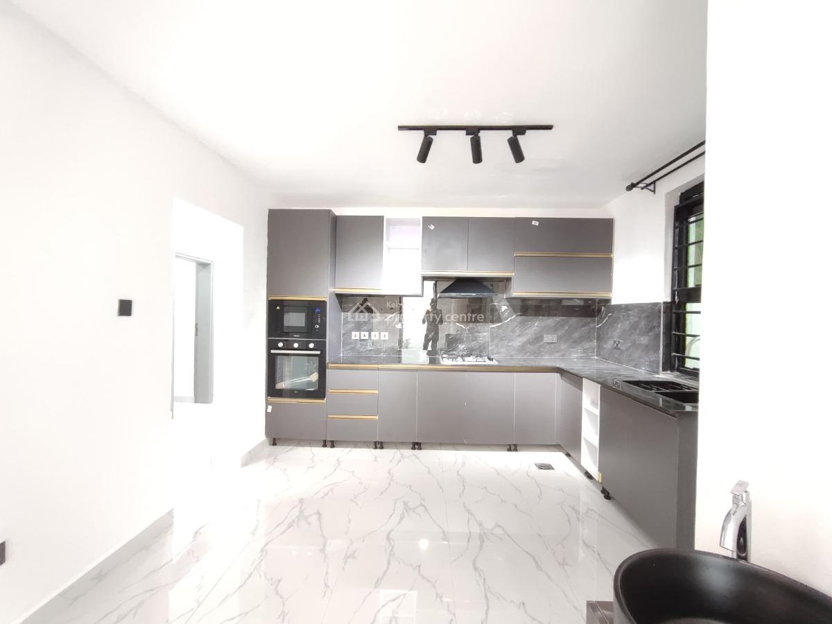 5 Bedroom Town House with Attached Sq All Ensuite in a Controlled Gate, Ruiru, Ruiru, Kiambu, Townhouse for Sale