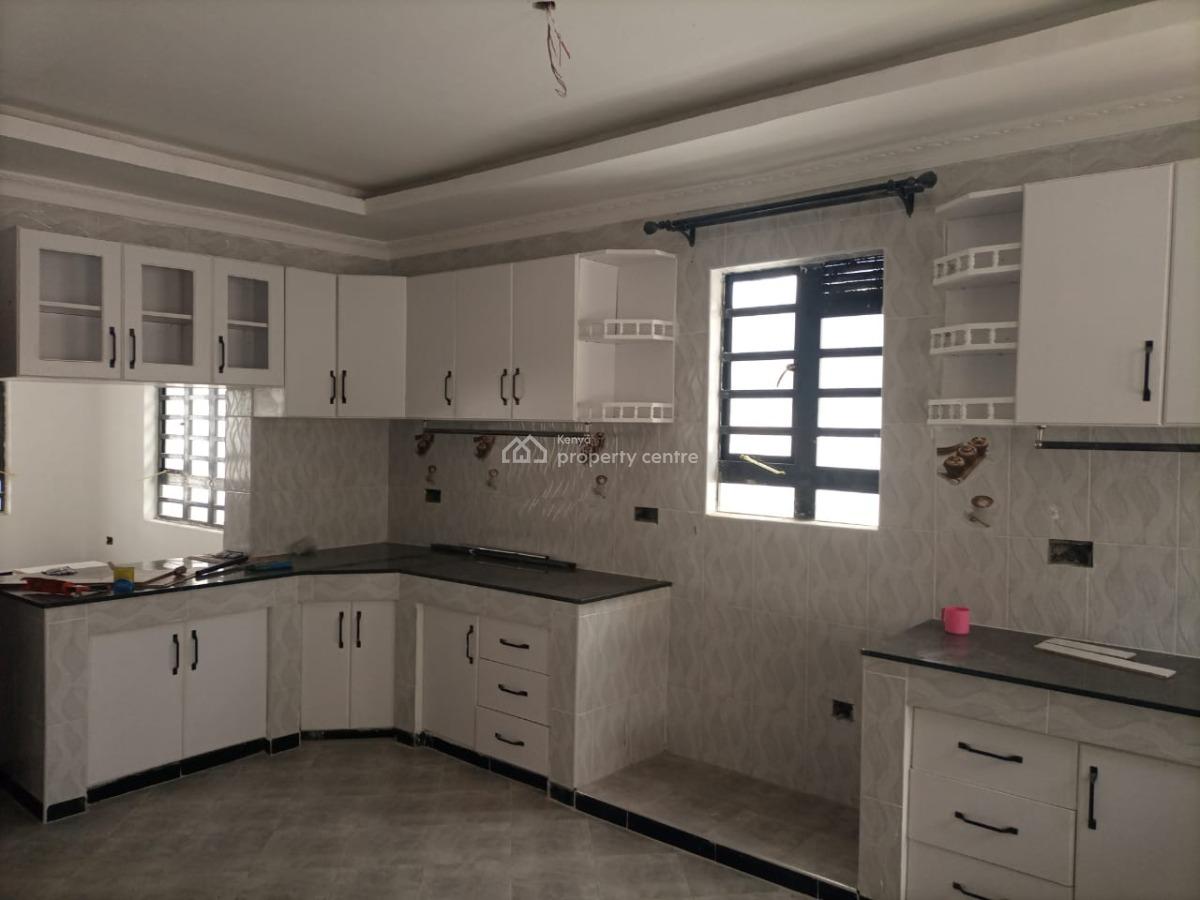 4 Bedroom House with Sq All Ensuite Membley Estate in a Controlled Est, Ruiru Membley Estate, Ruiru, Kiambu, Townhouse for Sale