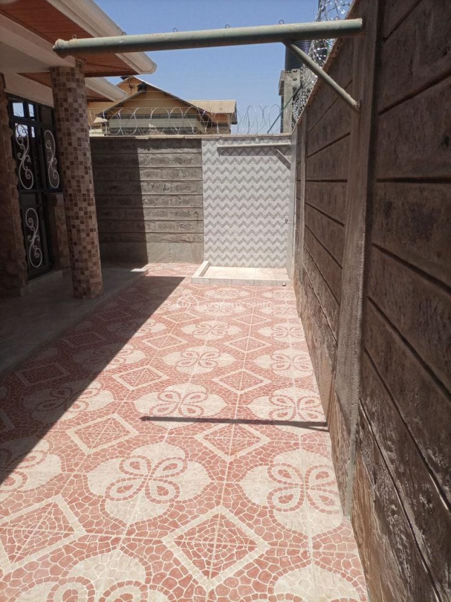 4 Bedroom House with Sq Ruiru Membley Estate  All Bedrooms Ar, Ruiru Membley Est, Ruiru, Kiambu, Townhouse for Sale