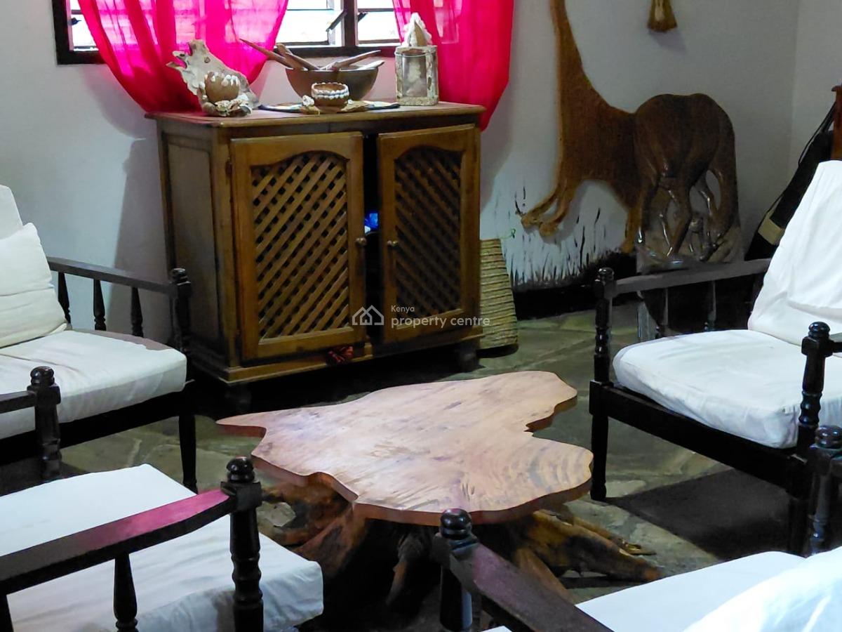 2 Bedrooms and Staff Quarter Sitting on 1/ 4 of an Acre,5 Minutes Walk, Watamu Kilifi, Watamu, Kilifi, Townhouse for Sale