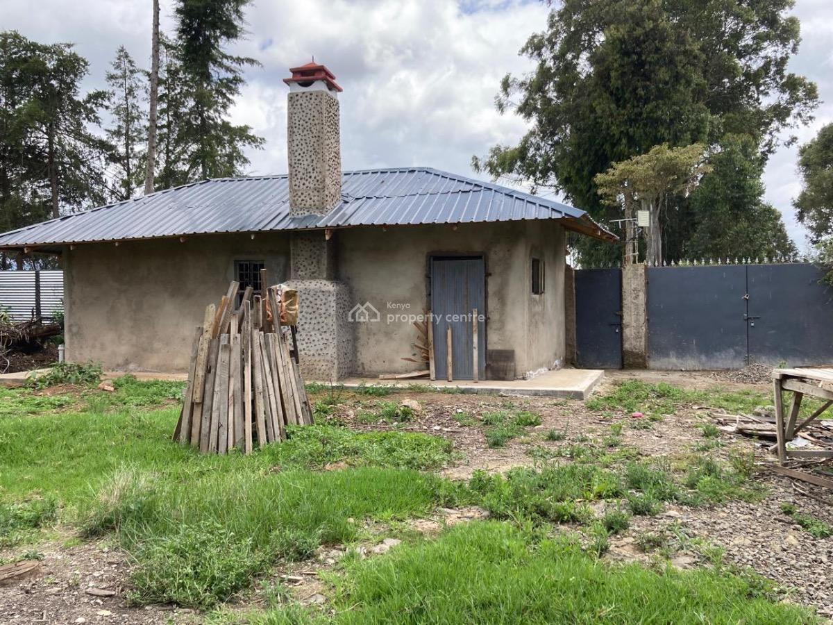 Property of Land with Houses in a Serene Location Near Mt. Kenya, Naromoru Kiamathaga, Nyeri, Mixed-use Land for Sale