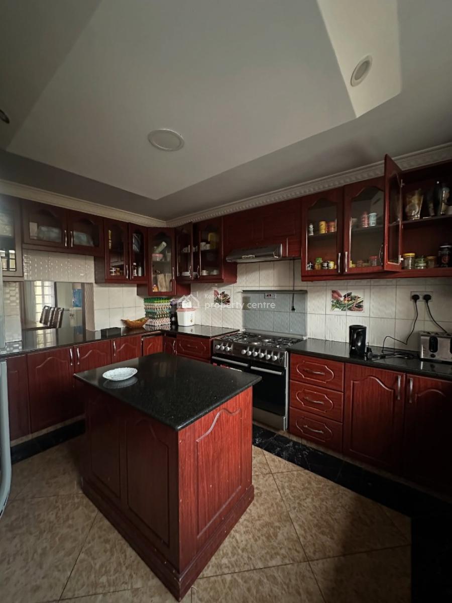 Luxury 6 Bedroom Villa in a Gated Community, Langata Near Bomas of Kenya and Wilson Airport, Mugumo-ini (langata), Nairobi, House for Sale
