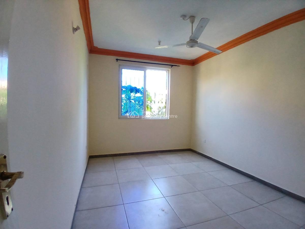 Spacious 3br Apartment with Pool, Posta, Mtwapa, Kilifi, Apartment for Rent