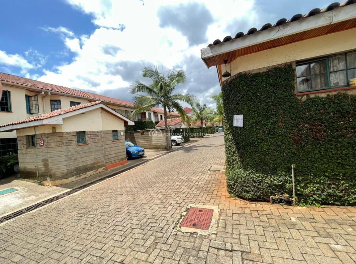Spacious 4  Bedroom Townhouse with Detached Sq and Parking, Off Oloitotok Road, Kileleshwa, Nairobi, Townhouse for Rent