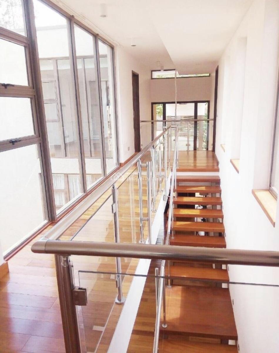 Luxurious 5 Bedrooms, Karen, Nairobi, House for Sale