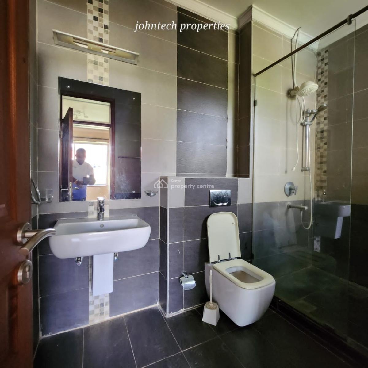 5 Bedroom Executive Villa with a Swimming Pool, Hardy, Karen, Nairobi, House for Sale