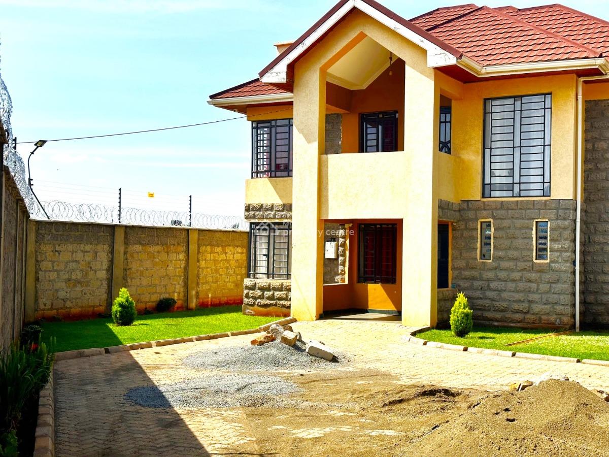 Modern 3bedroom Maisonette All Ensuite on an Eighth Plot, Undiri Kikuyu 300m From The Tarmac Rd, Kikuyu, Kiambu, House for Sale