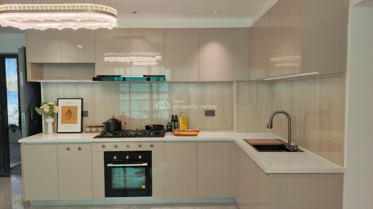 an Exceptional Very Spacious 2 Bedroom All Ensuite Plus Dsq, Mogotio Road, Westlands, Nairobi, Apartment for Sale
