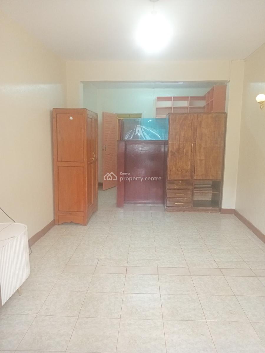 a Spacious Bedsitter / Studio House, Kilimani Estate, Near Yaya, Kilimani, Nairobi, House for Rent