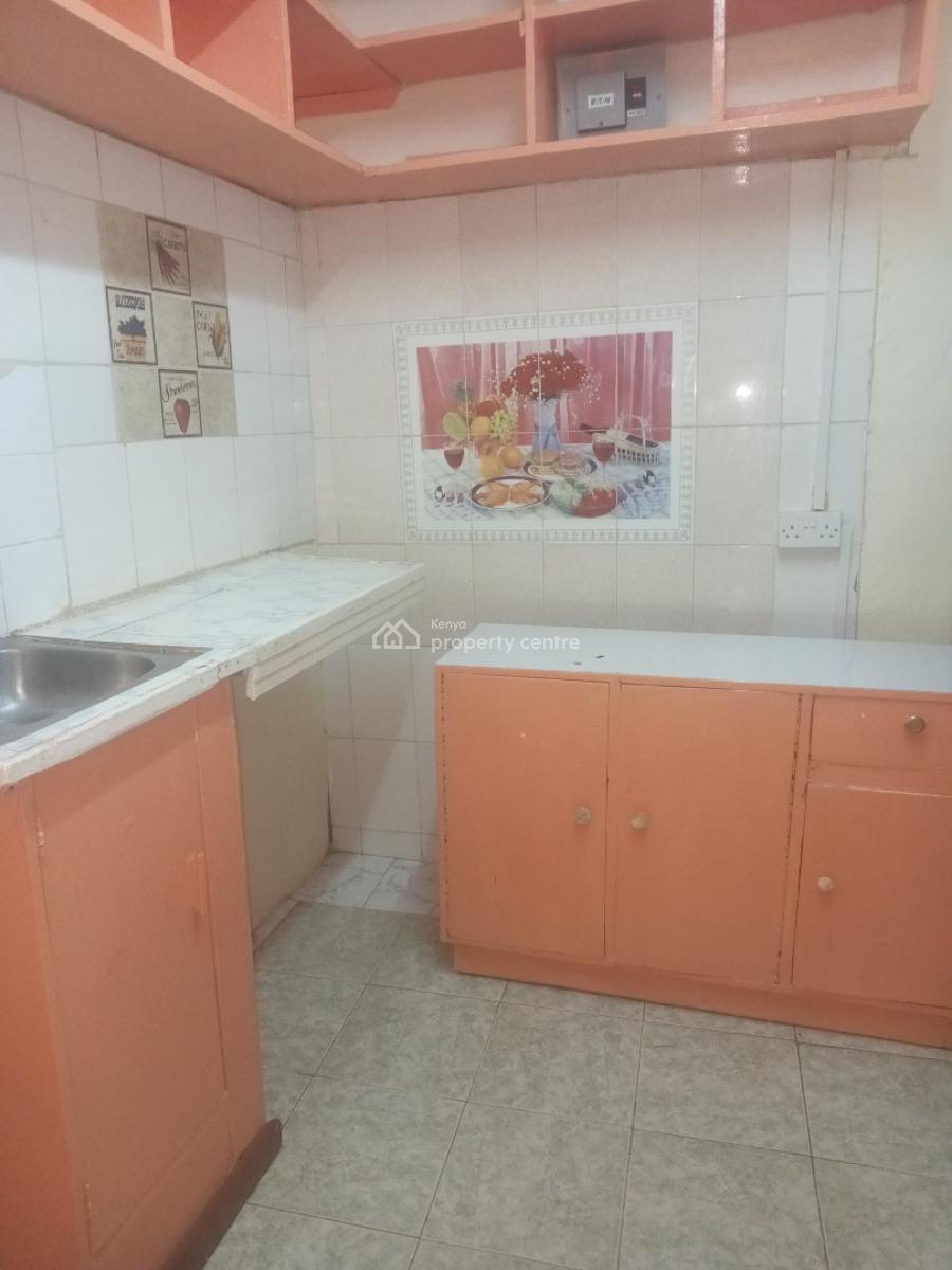 a Spacious Bedsitter / Studio House, Kilimani Estate, Near Yaya, Kilimani, Nairobi, House for Rent