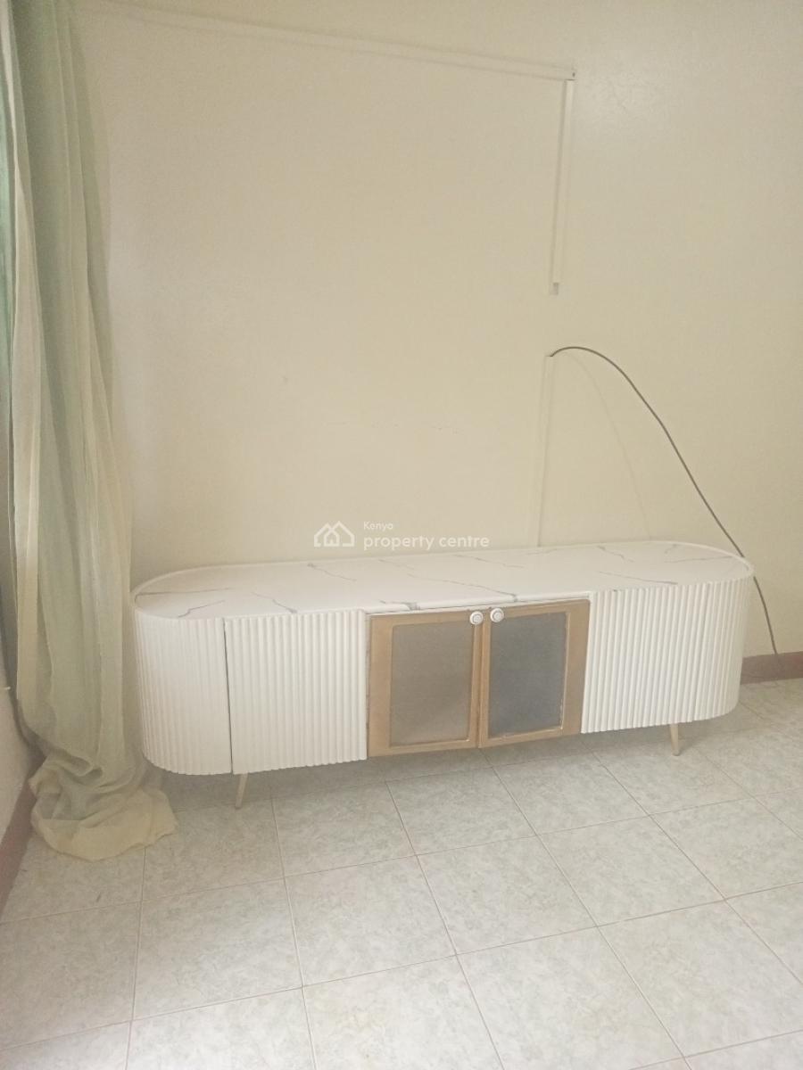 a Spacious Bedsitter / Studio House, Kilimani Estate, Near Yaya, Kilimani, Nairobi, House for Rent