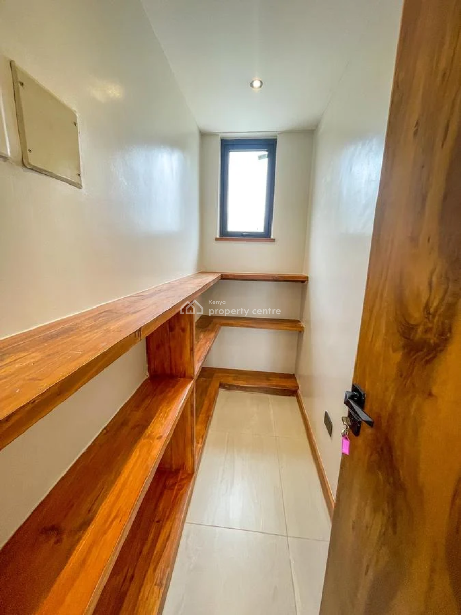 Luxury 4 Bedroom Apartment Ensuite with Dsq in Spring Valley., Spring Valley, Nairobi, Apartment for Rent