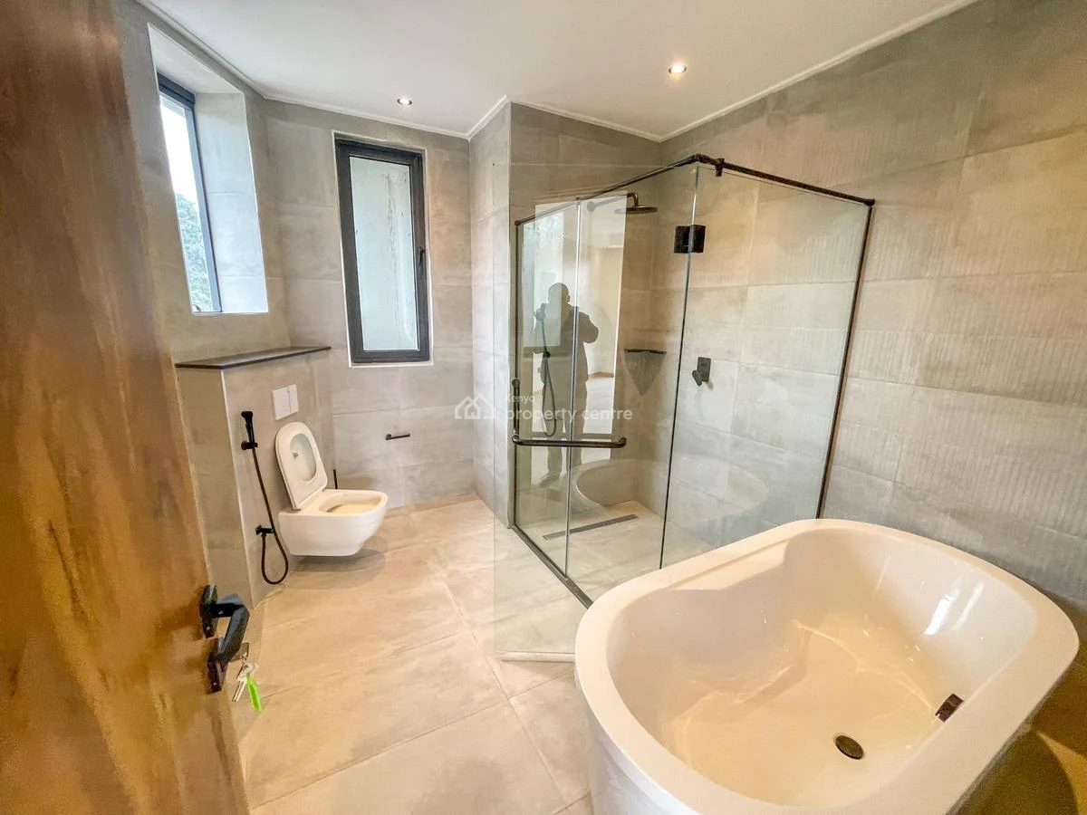 Luxury 4 Bedroom Apartment Ensuite with Dsq in Spring Valley., Spring Valley, Nairobi, Apartment for Rent