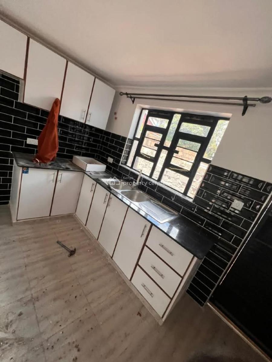 Beautiful 4bedroom Maisonette All Ensuite with Roof Terrace, 300m From The Tarmac Road, Kikuyu, Kiambu, House for Sale