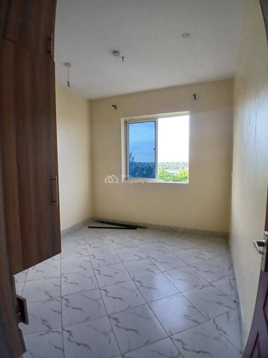 Spacious 2 Bedroom Apartment with Parking, Mall Area, Mtwapa, Kilifi, Apartment for Rent