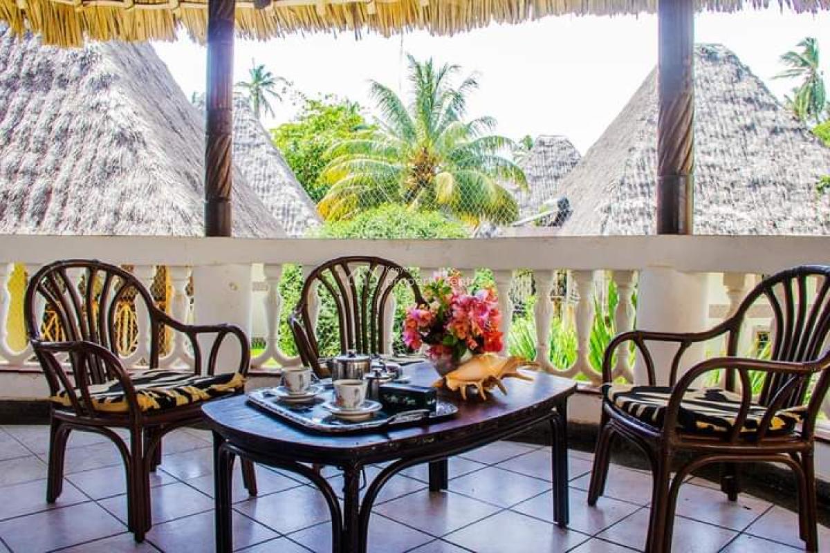 3 Star Beachfront Resort Property Sitting on a White Sandy 2., Diani Beach Ukunda, Ukunda, Kwale, Hotel / Guest House for Sale